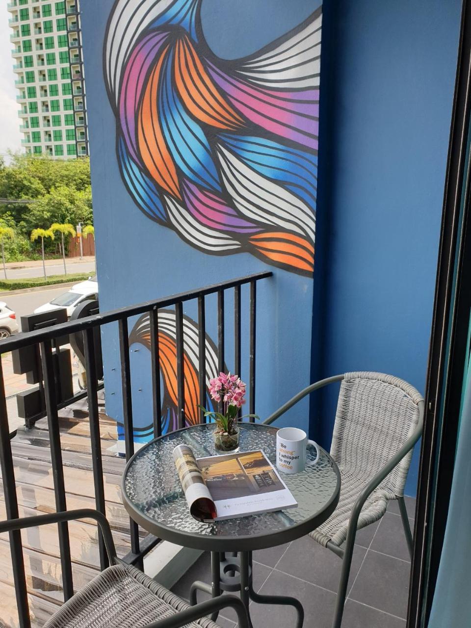 T2 Jomtien Pattaya Hotel Exterior photo